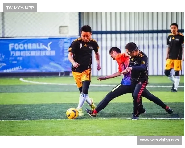 阿图什杯万人观赛,点球大战点燃戈壁足球热情